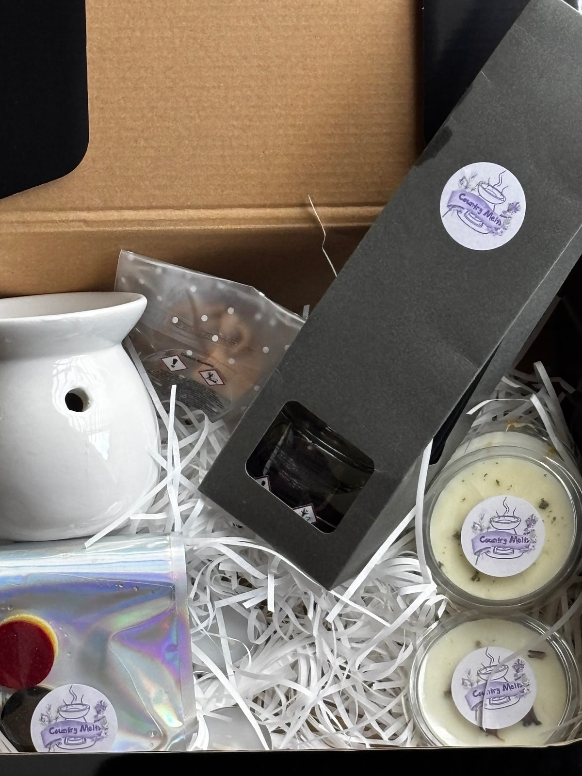 Country Melts Home Fragrance Gift Box – £30