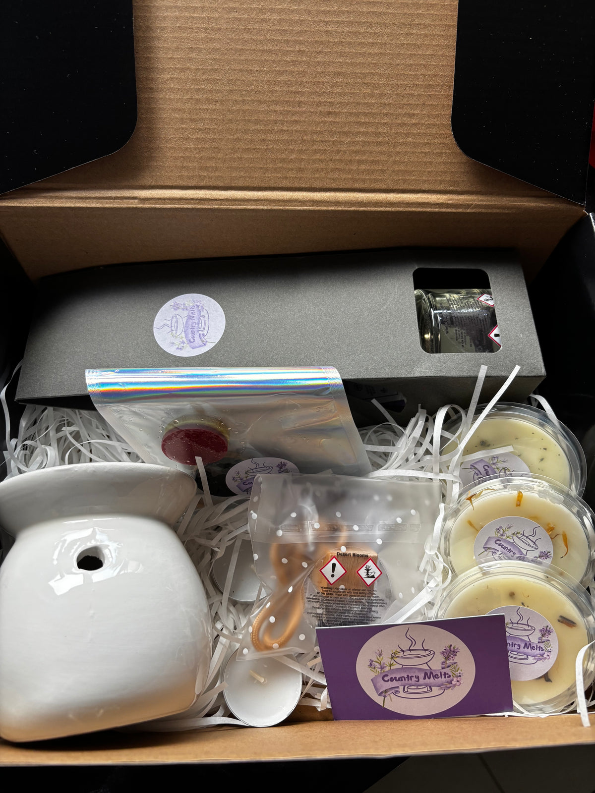 Country Melts Home Fragrance Gift Box – £30
